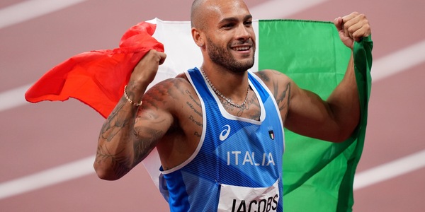 Tokyo 2020, Jacobs scrive agli italiani: “Siete incredibili”