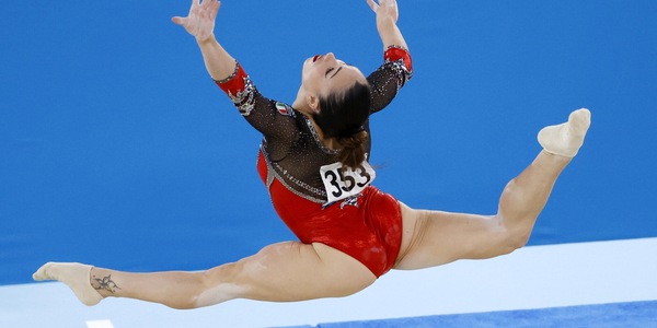 Vanessa Ferrari vince l'argento a Tokyo 2020 nel corpo libero!