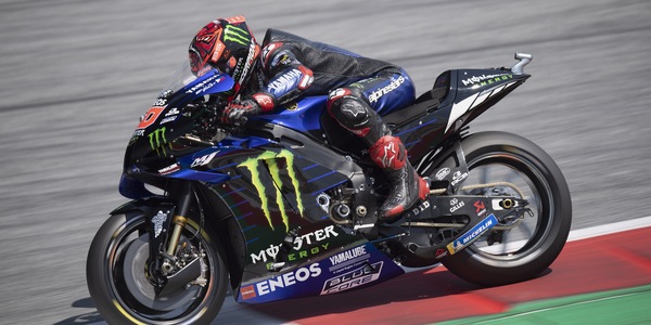 MotoGp, Gp Austria: Quartararo davanti nel warm-up, Rossi 18°