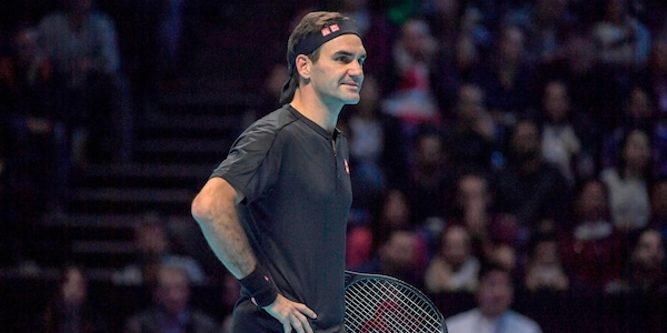 Federer, nuovo stop: "Fuori per diversi mesi"