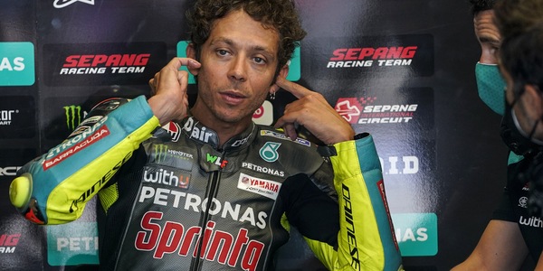 MotoGp, Rossi: "Per restare nei primi 10 bisognerà forse togliere un secondo"