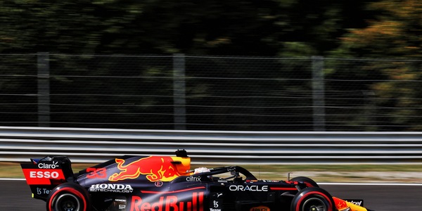 F1, Gp Italia: pole di Verstappen, Bottas vince la sprint ma è penalizzato in griglia