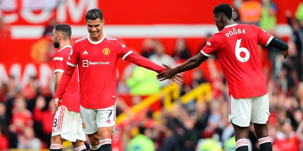 Ronaldo cambia il Manchester United anche a tavola: nessuno prende il dessert...