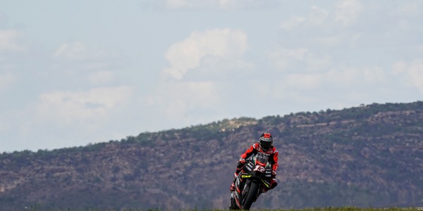 MotoGp, Gp Misano: Vinales il più veloce nelle libere 1, Rossi 19°