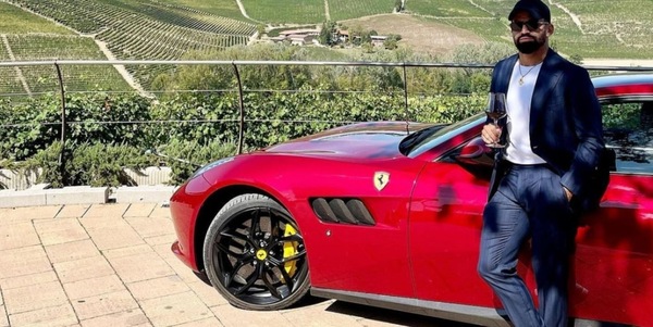 Rincon riparte: Ferrari e Barolo. Sui social esibisce le sue passioni