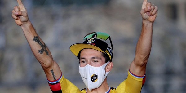 Ciclismo, Roglic vola e si prende la Milano-Torino all'ultima curva