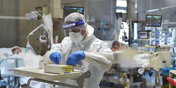 Covid, i ricoverati non vaccinati sono costati 64 milioni in un mese