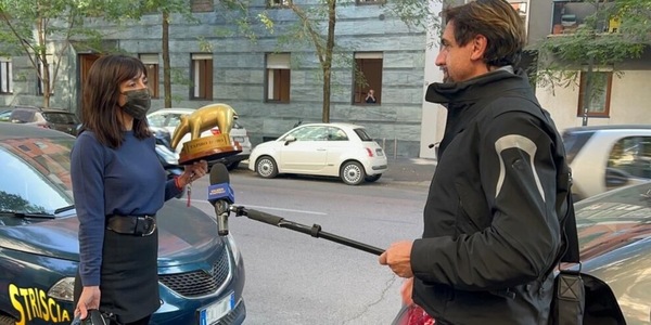 Ambra rompe con Allegri: "Almeno il Tapiro d'oro entra in casa mia"