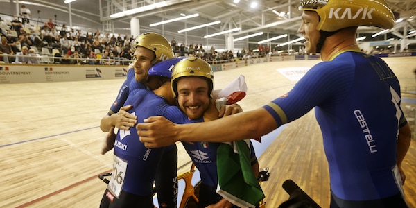 Mondiali, l'Italia conquista la medaglia d'oro nell'inseguimento a squadre