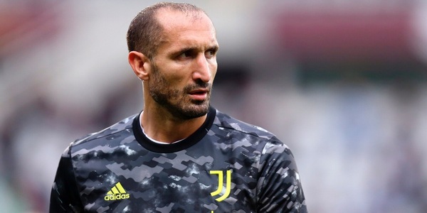 Juve, Chiellini: "Si riparte con equilibrio e senza anarchia"