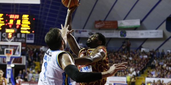 Napoli, ufficiale: messo sotto contratto Jeremy Pargo