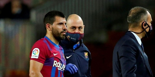 Catalunya Radio: "Agüero potrebbe ritirarsi"