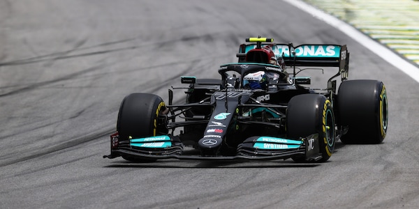 F1: Bottas vince la Sprint Race in Brasile davanti a Verstappen, terzo Sainz