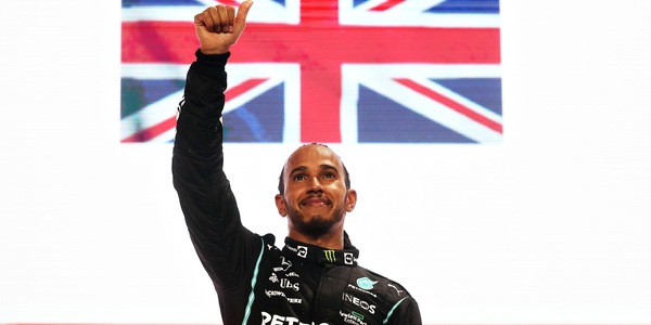F1 Gp Qatar, Hamilton: "Annata fantastica, sono più in forma che mai"