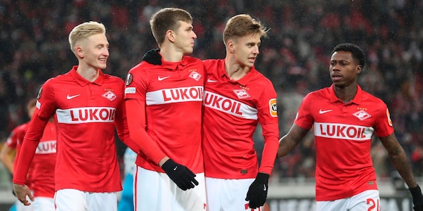 Spartak Mosca agli ottavi con il brivido: Legia ko, Napoli al playoff