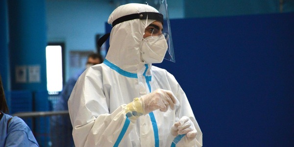 Covid, la nuova variante si chiama Omicron. Oms: "E' preoccupante"