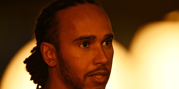 F1, Hamilton e la paura del Covid: "Mi tengo a distanza da tutti"
