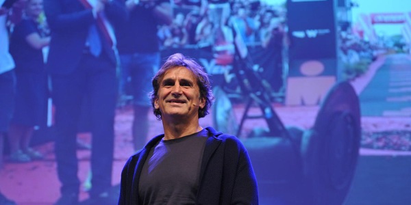 Alex Zanardi torna a casa, l'annuncio della moglie: "Con noi da qualche settimana"