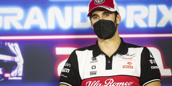 Giovinazzi sicuro: "Non sarà il mio ultimo anno in F1, sono tornati in tanti"