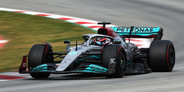 F1, Russell: "Ferrari e McLaren sembrano forti, ma non guardo troppo i tempi"