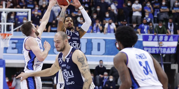 Serie A, torna a vincere la Fortitudo: Treviso ko all'overtime
