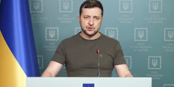 Zelensky a Westminster: “Non vogliamo perdere ciò che è nostro”