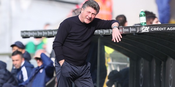 Cagliari, Mazzarri tuona: "Recuperi? Così si falsa il campionato"