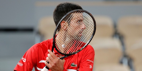 Roland Garros, allentate le misure anti-Covid: Djokovic potrà giocare