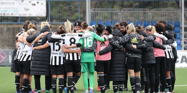 La Juve sbanca Napoli e prepara lo storico match di Champions. Girelli: “Testa e cuore”