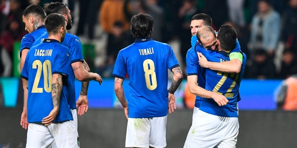 Italia fuori da Qatar 2022 ma resta 6ª nel ranking Fifa. Cambio al vertice