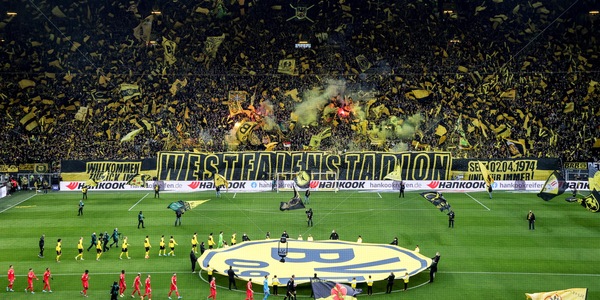 Russia, interrotta la diretta di Bundesliga per sostegno all'Ucraina