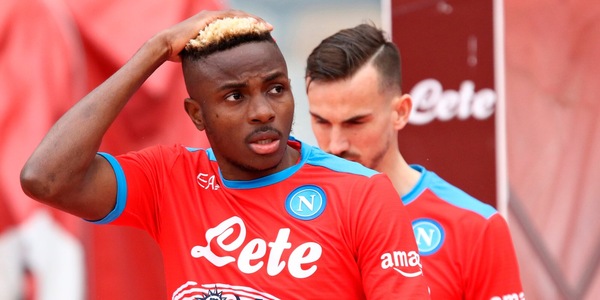 Napoli, Osimhen si allena in gruppo: con la Fiorentina ci sarà