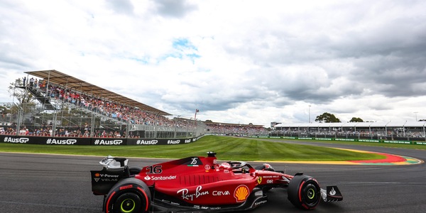 F1, Gp Australia: Leclerc precede Verstappen e va in pole, Sainz sfortunato e lontano