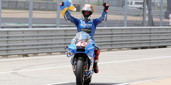 MotoGp, Rins secondo a Austin: "Questo podio è per chi soffre"