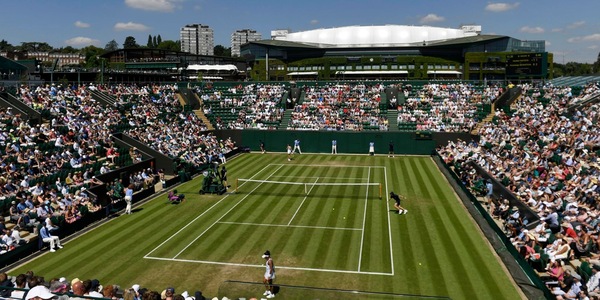 Ucraina, i tennisti russi e bielorussi rischiano l'esclusione da Wimbledon