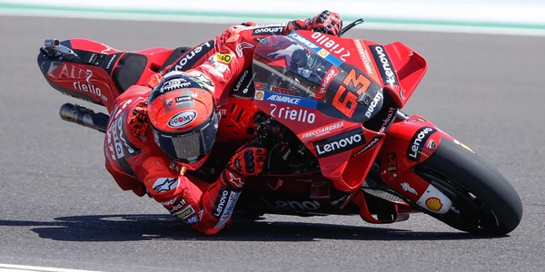 MotoGp: Bagnaia correrà a Jerez, escluse lesioni dopo la caduta di Portimao