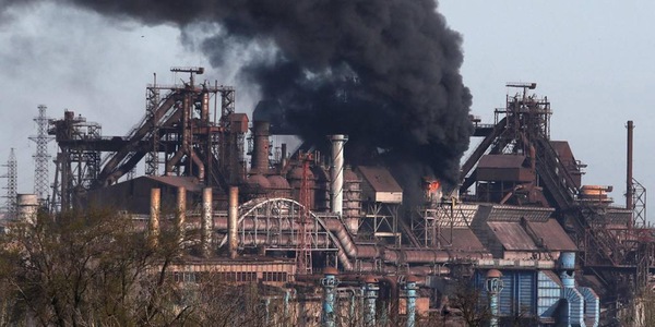 "Mariupol, 46 civili evacuati dall'acciaieria Azovstal"