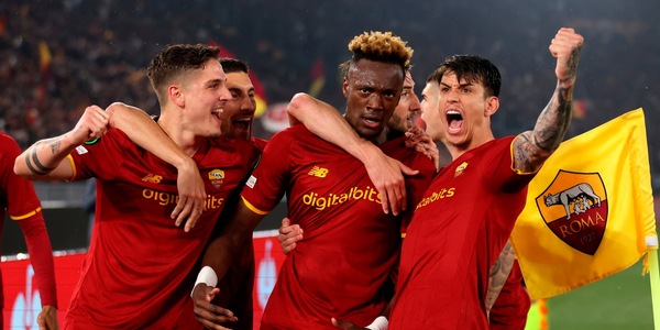 Roma-Leicester 1-0: decide Abraham, Mourinho è in finale di Conference League