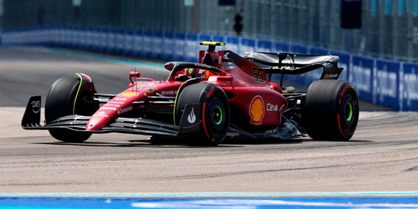 Formula 1, altro errore pesante per Sainz: ora c'è da riflettere