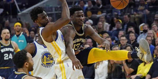 Playoff Nba: Bucks corsari a Boston. Trionfo Grizzlies
