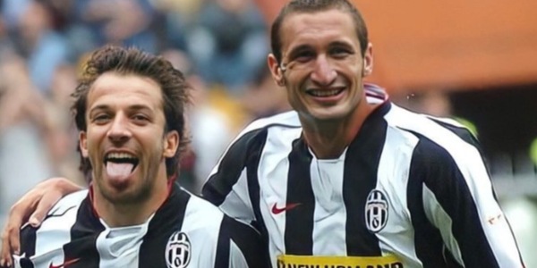 Juve, Del Piero saluta Chiellini: "Sei un esempio per chi sogna questi colori"