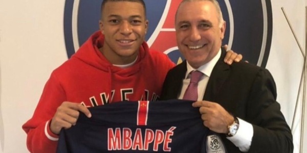 Stoichkov esalta Mbappé: "Giusto che il futuro Pallone d'Oro resti al Psg"