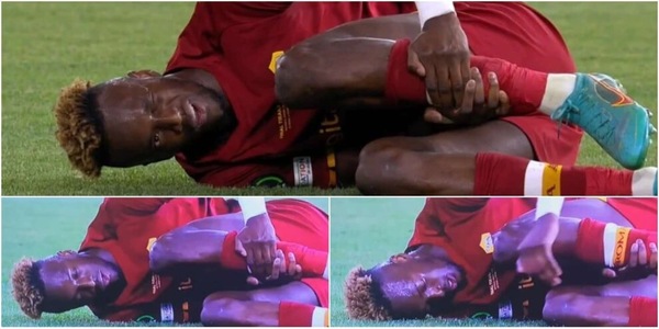 Roma, l'occhiolino di Abraham a Mourinho fa il giro del mondo FOTO
