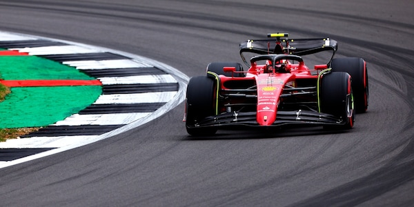 F1, Gp Gran Bretagna: prima pole di Sainz davanti a Verstappen e Leclerc