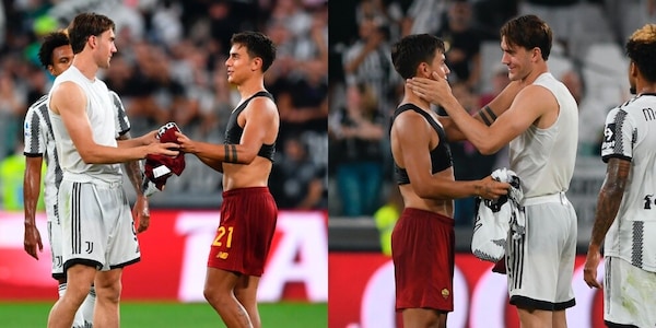 Dybala e Vlahovic si scambiano la maglia alla fine di Juve-Roma