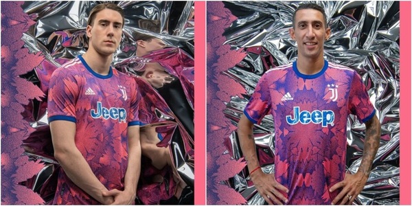 Juve, ecco la terza maglia: spuntano il rosa e il blu
