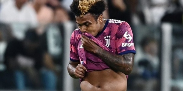 Juve, McKennie in che forma è? La foto virale scatena i social