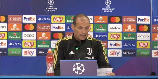 Juventus, e Chiesa? Allegri tira fuori il foglio e legge: "Federico..." VIDEO