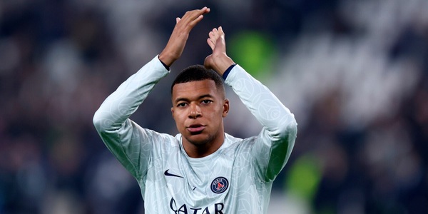 Psg-Mbappé, c'è ancora tensione: lo stipendio di settembre pagato in ritardo