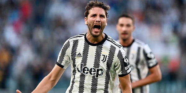 Juve, carica social di Locatelli: “Lavora duro in silenzio”